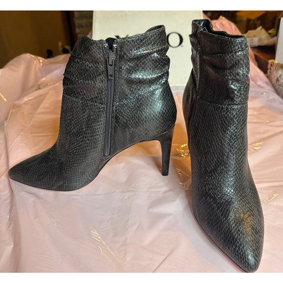 XOXO Shoes - Women's XOXO Charcoal Snakeskin Pointed Toe Ankle Boots Booties